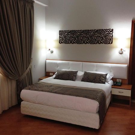 Hotel Arvi Драч Екстериор снимка