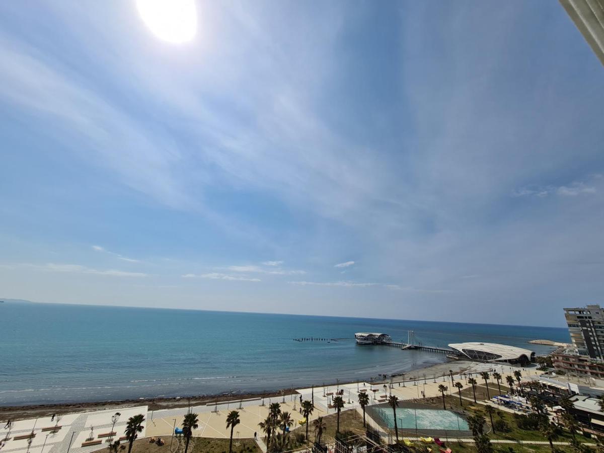 Hotel Arvi Драч Екстериор снимка