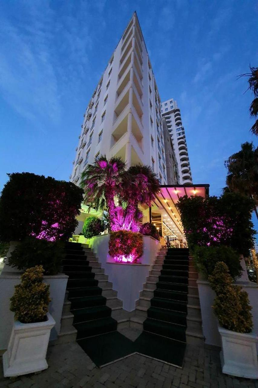 Hotel Arvi Драч Екстериор снимка