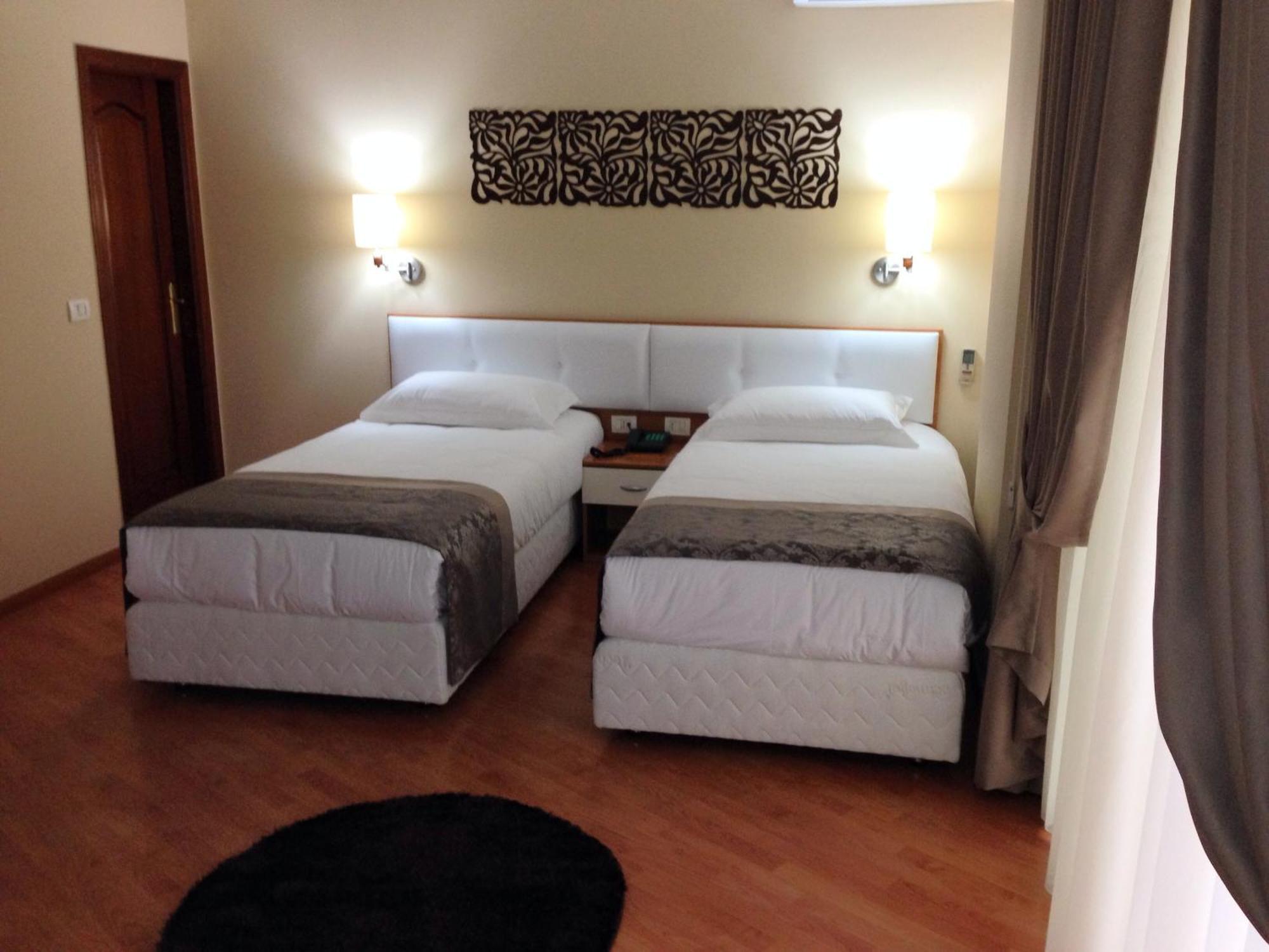 Hotel Arvi Драч Стая снимка
