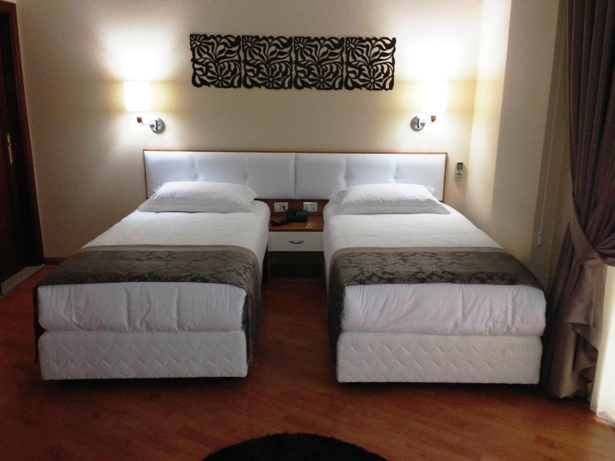 Hotel Arvi Драч Стая снимка