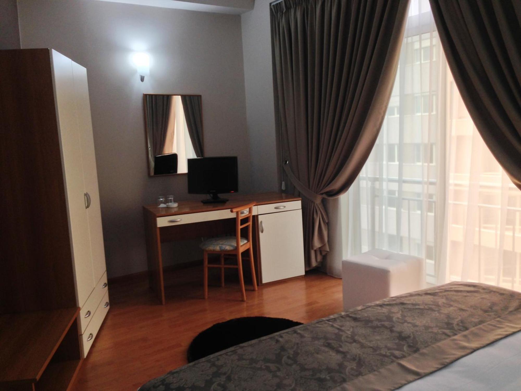 Hotel Arvi Драч Стая снимка