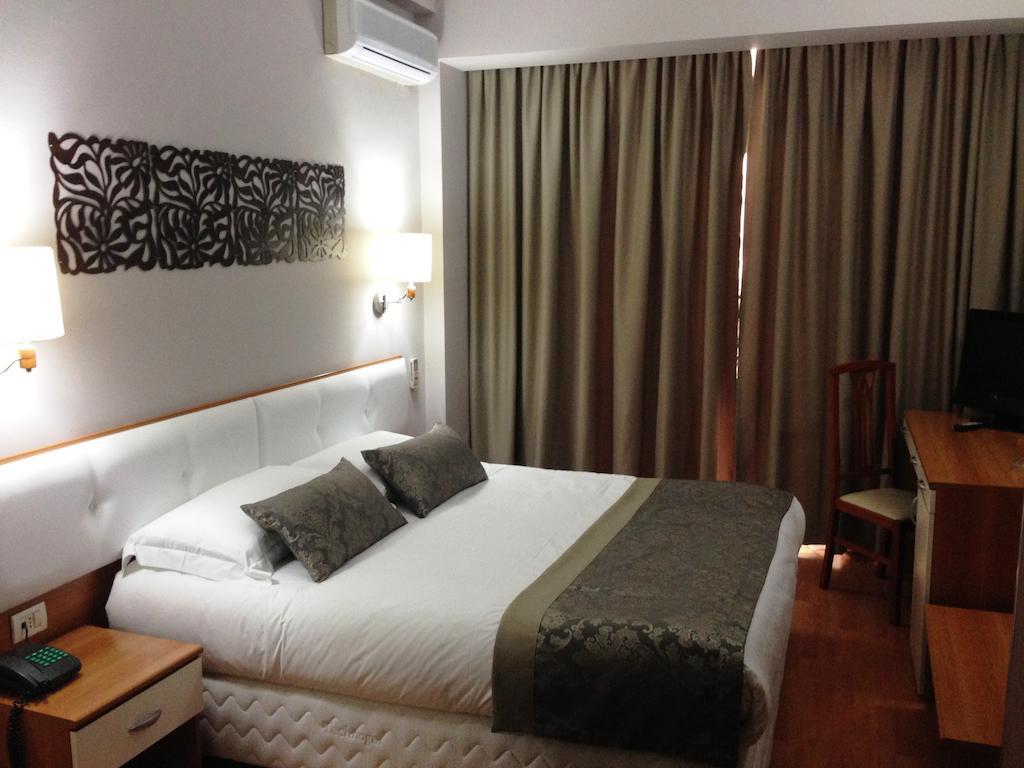 Hotel Arvi Драч Екстериор снимка