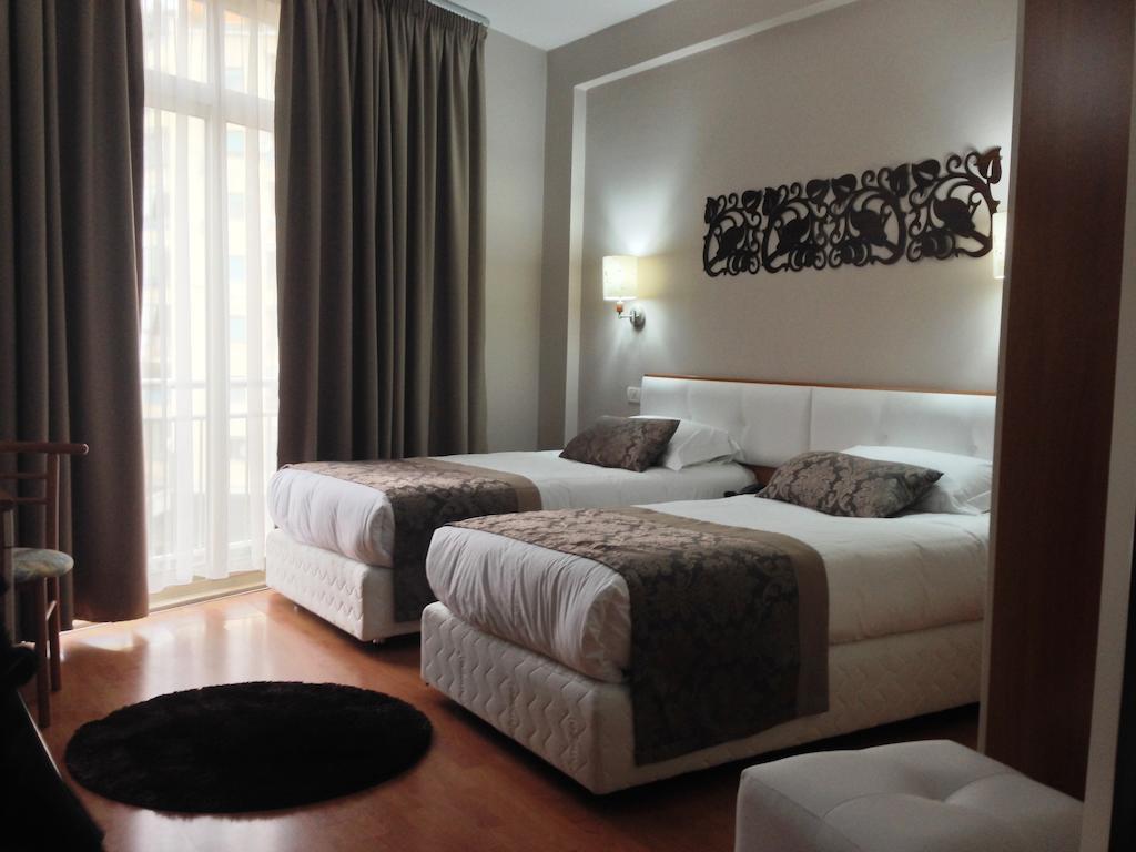 Hotel Arvi Драч Екстериор снимка