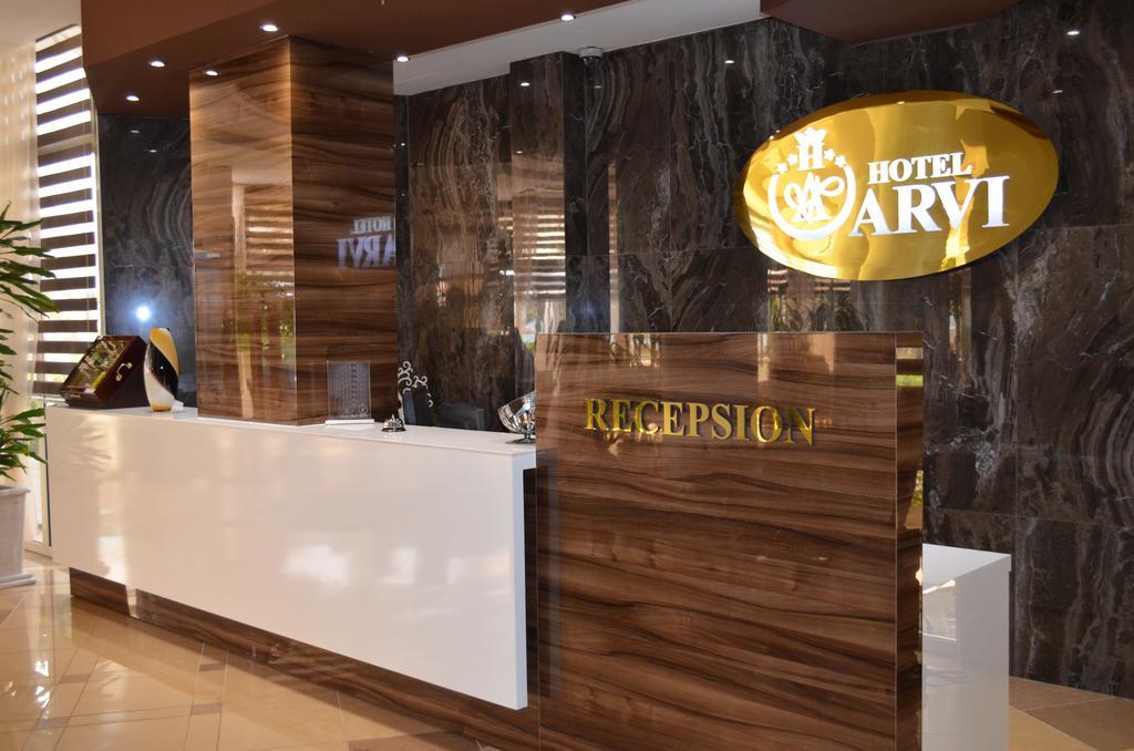 Hotel Arvi Драч Екстериор снимка