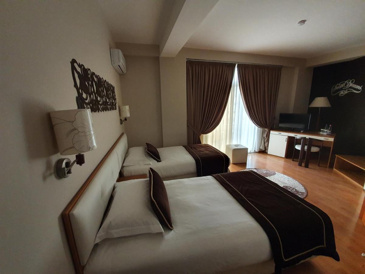 Hotel Arvi Драч Екстериор снимка